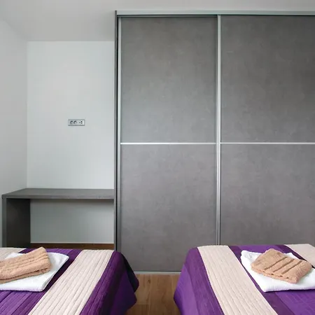 Beautiful In With Wifi Holiday home